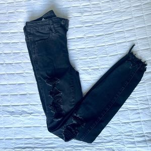 American Eagle Black Hi-Rise Jegging Skinny jeans Distressed Chewed Hem Sz 4long
